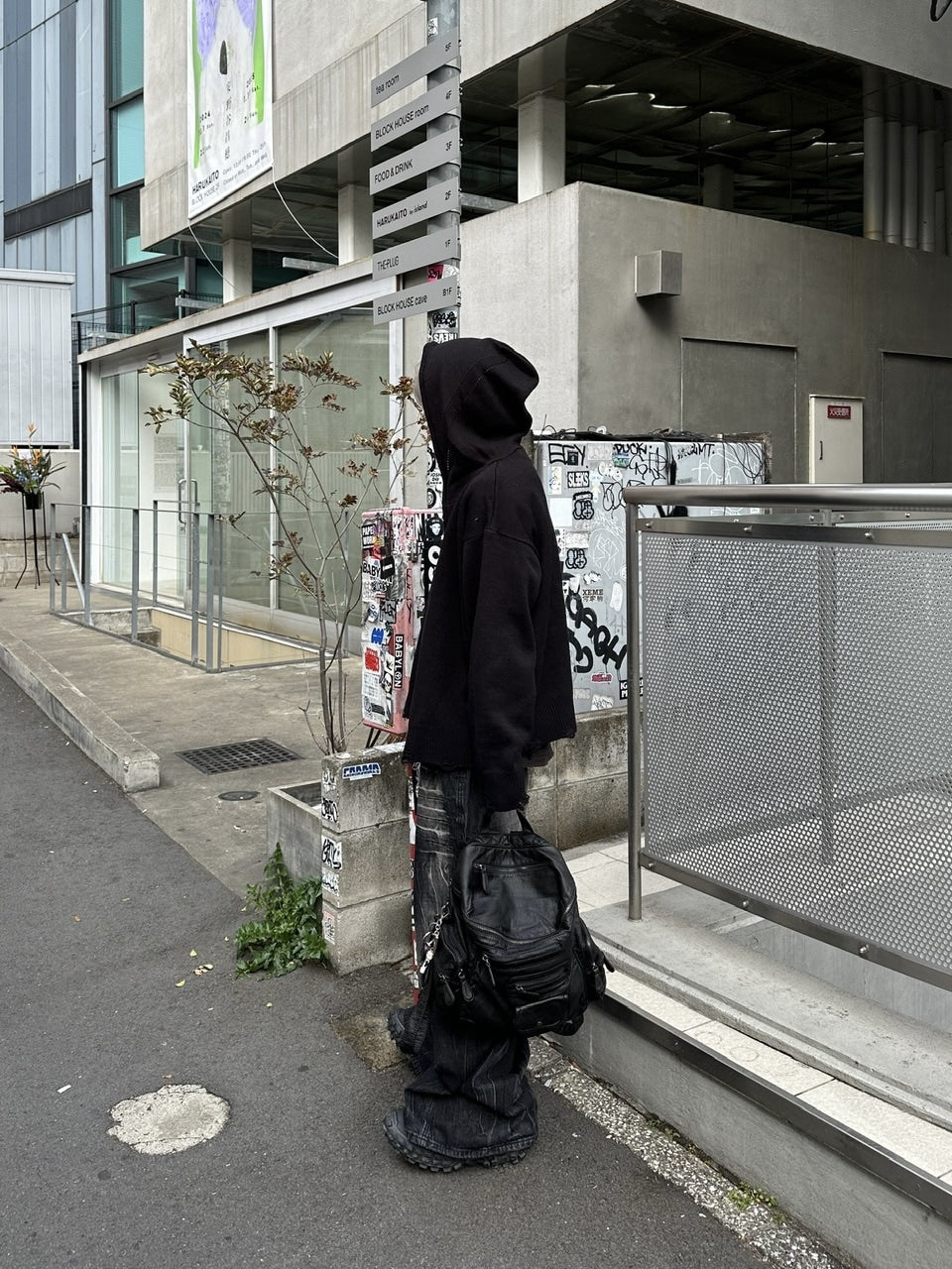 大阪店WEB限定受注制【Chikashitsu +】leather studs backpack