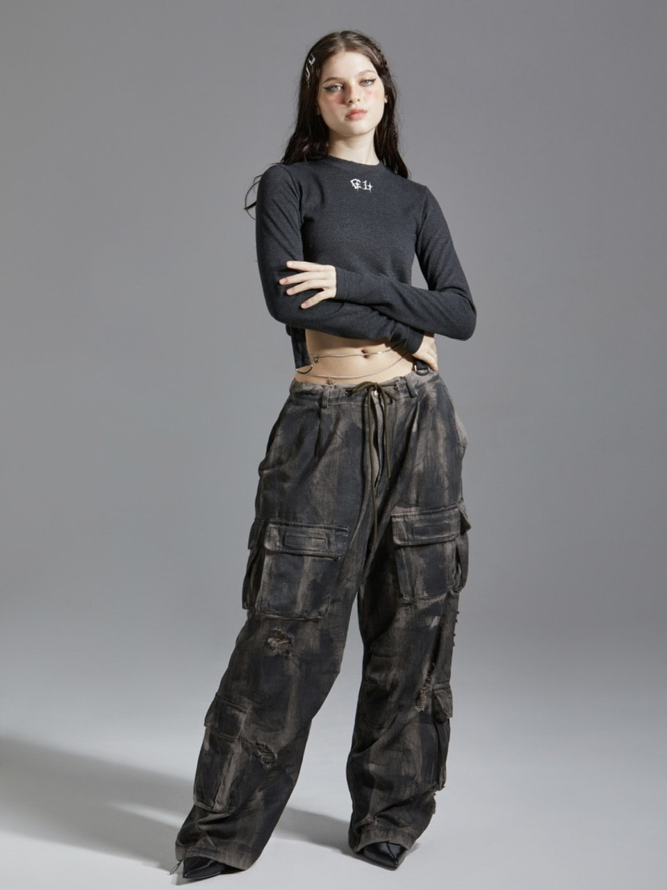 【GATELESS】DOUBLE RING CROPPED T-SHIRT