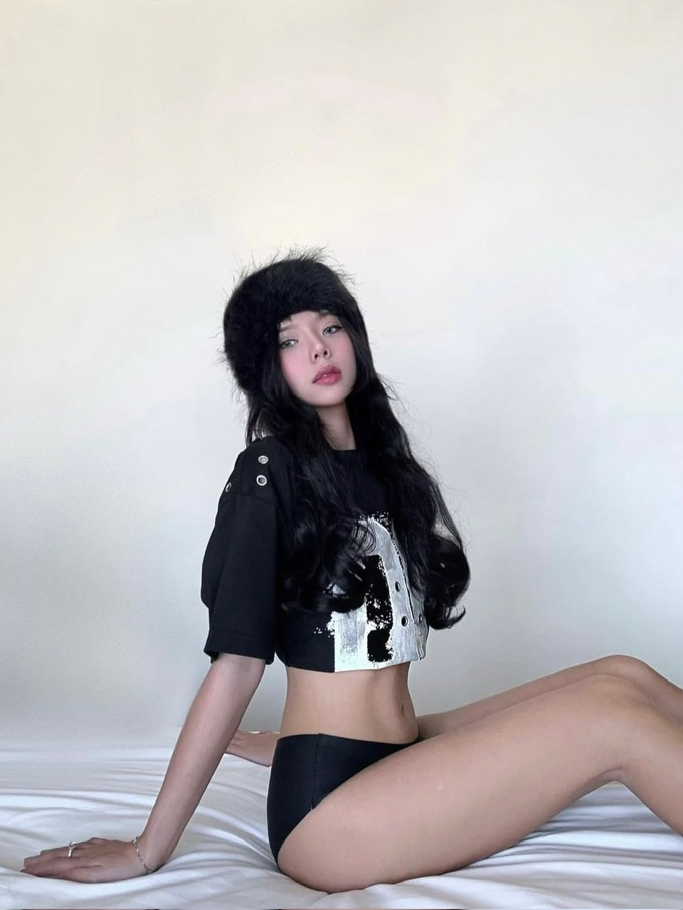 【Cozy world Wide】00 KNIGHT CLUB T SHIRT