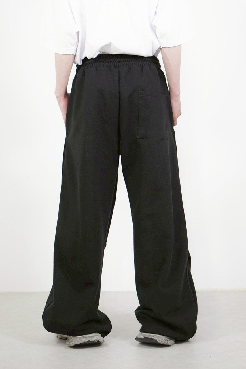 受注制【Chikashitsu +】side snap button sweat pants (2color)