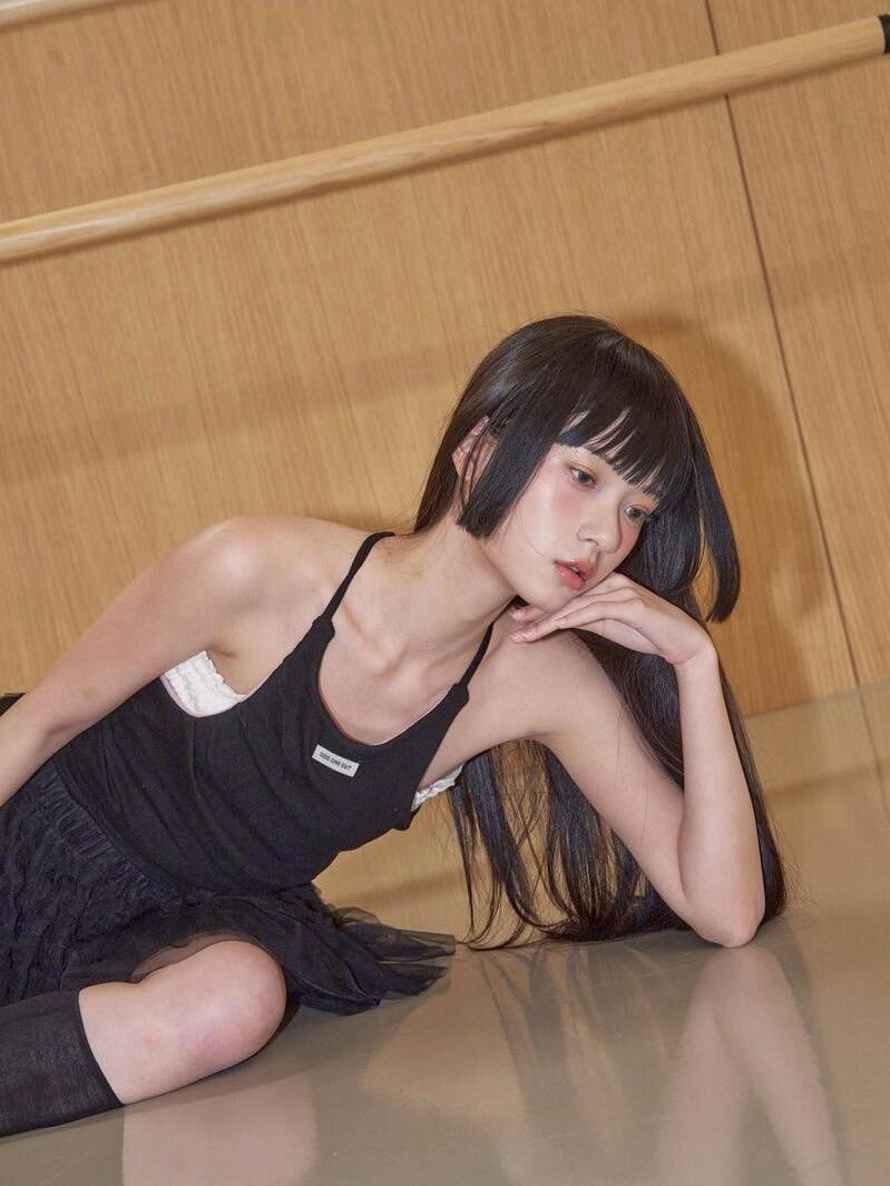 【ODDONEOUT】BACK STRING HALTER NECK TOP