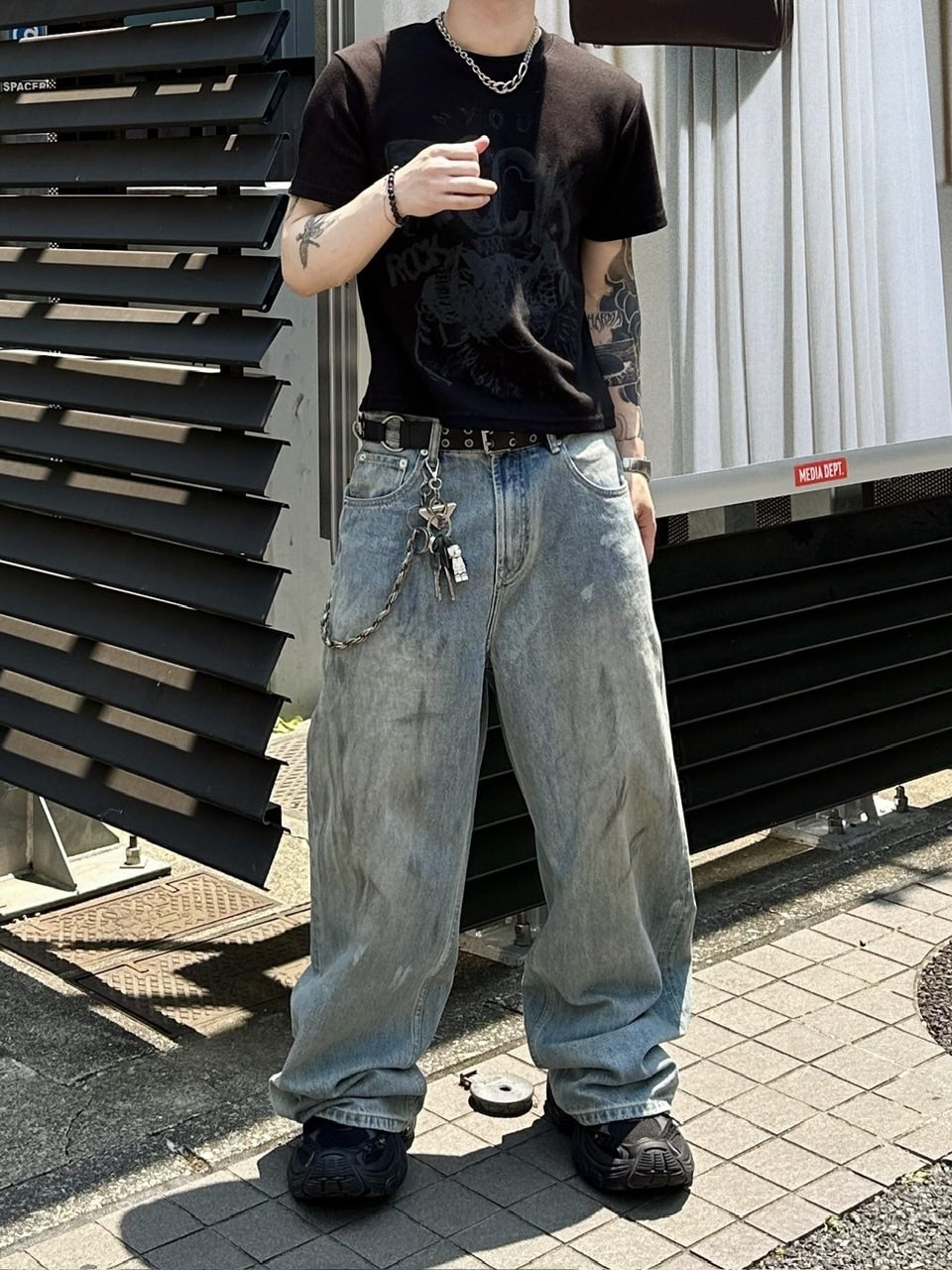 【Chikashitsu +】dirty wash semi wide denim (2color) / 【チカシツプラス】ダーティーウォッシングセミワイドデニムパンツ