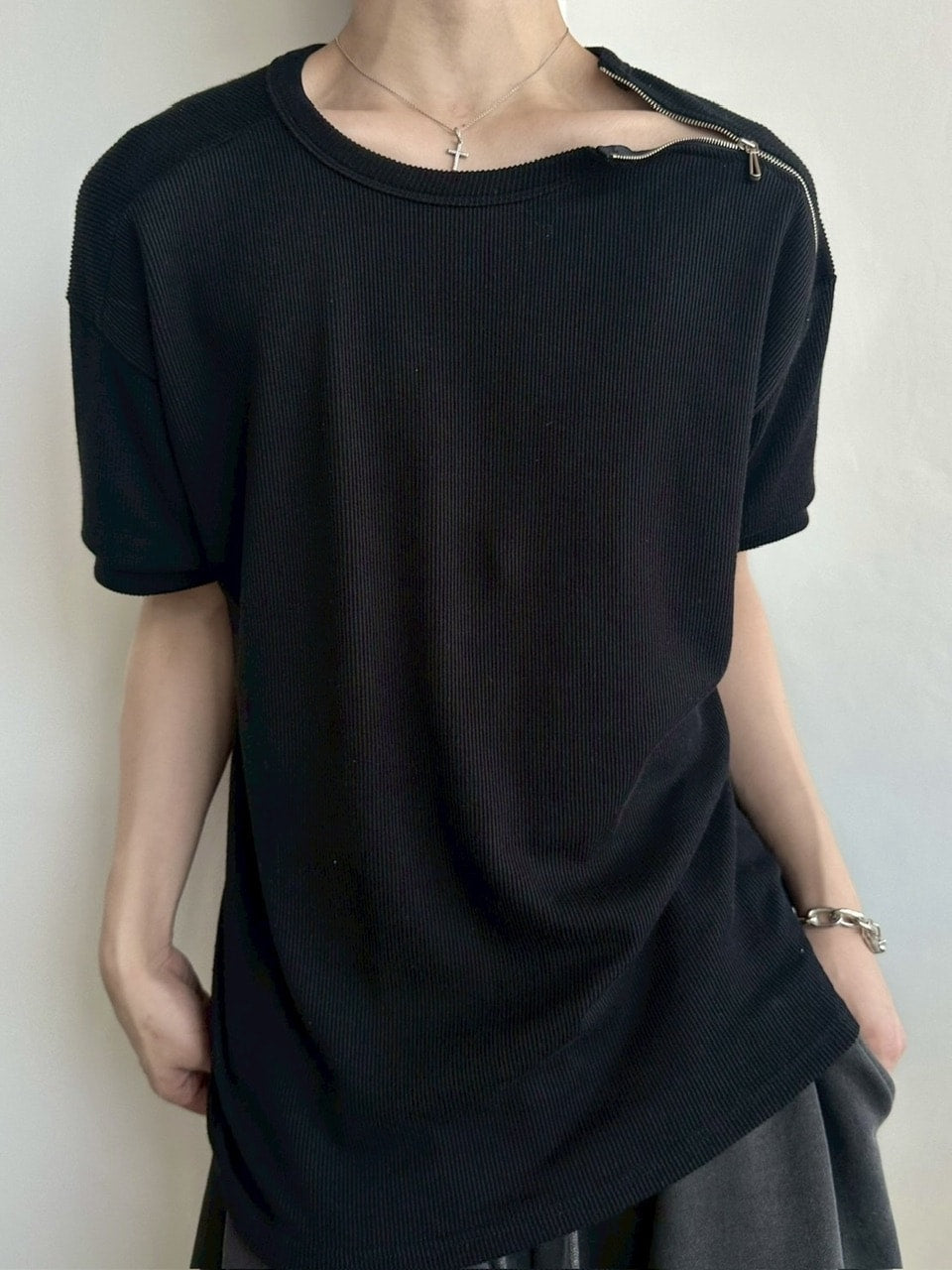 受注制【LUV CODE】shoulder zip half sleeve knit (3color)