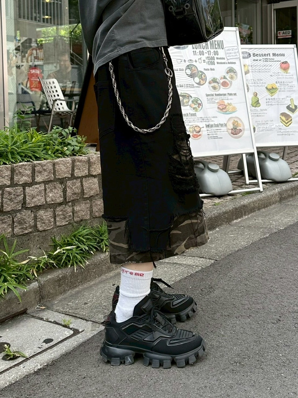 受注制【Chikashitsu +】layered camouflage bermuda pants / 【チカシツプラス】レイヤードカモフラージュバミューダパンツ (2color)