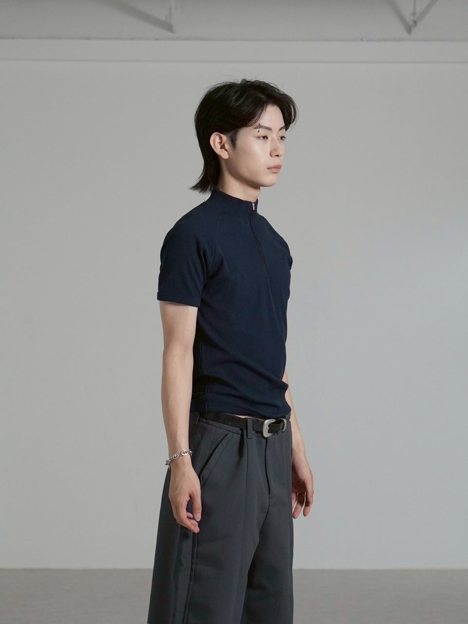 受注制【Chikashitsu +】mockneck zip half sleeve t-shirt – PRESSING