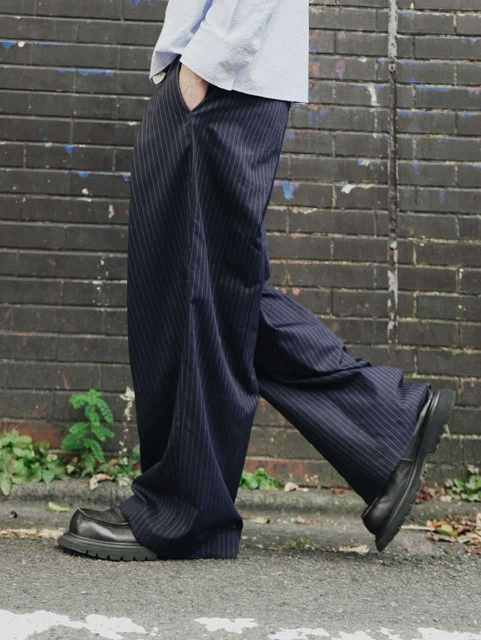 【CS】stripe cross tuck drape slacks (navy)