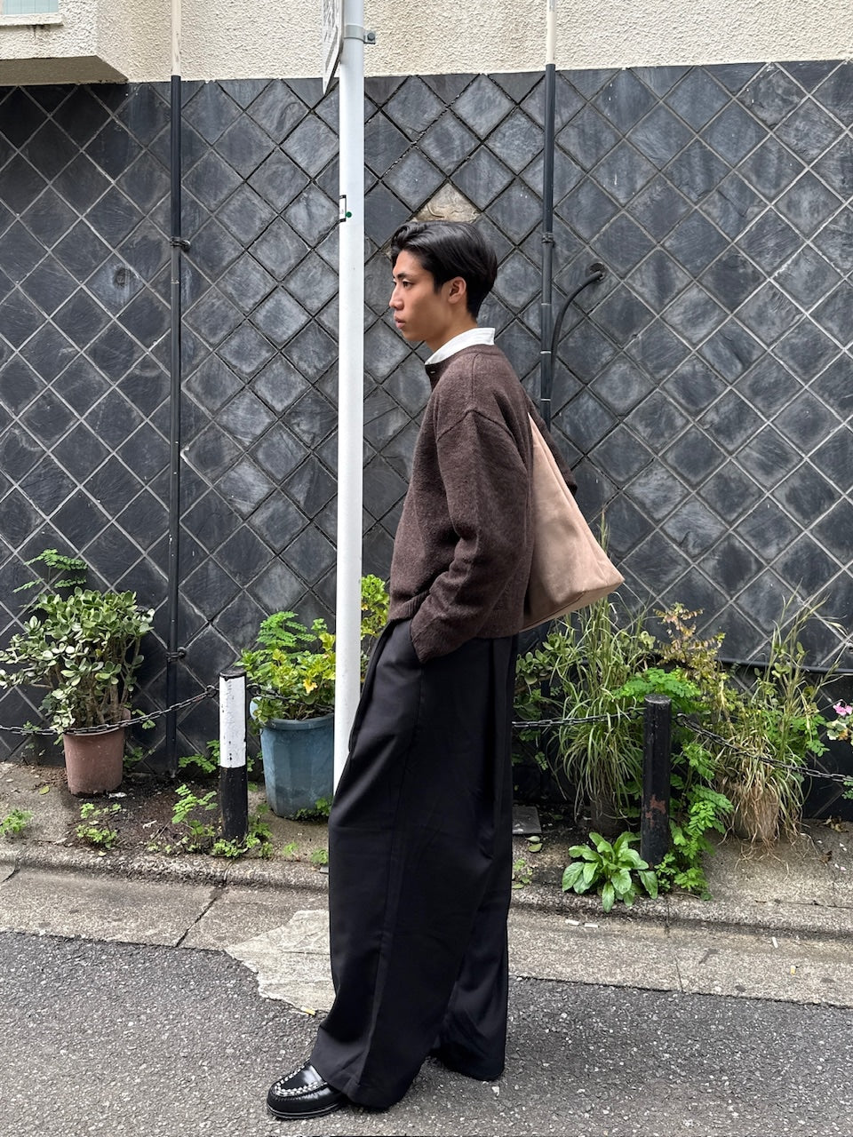 東京店WEB限定受注制【Chikashitsu +】wide tuck drape slacks (2color
