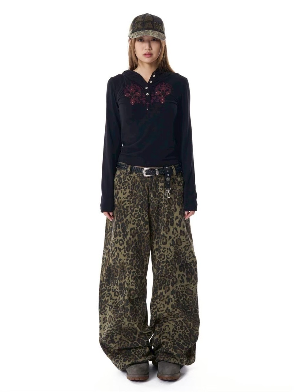 【AAKAM】Studded CROS2 Hooded Long Sleeve