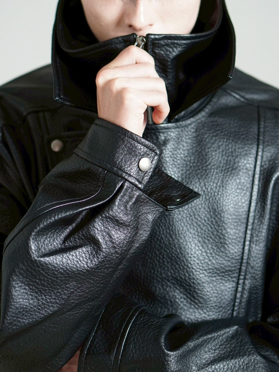 受注制【Chikashitsu +】high neck non-leather bomber jacket / 【チカシツプラス】ハイネックノンレザーボンバージャケット (2color)