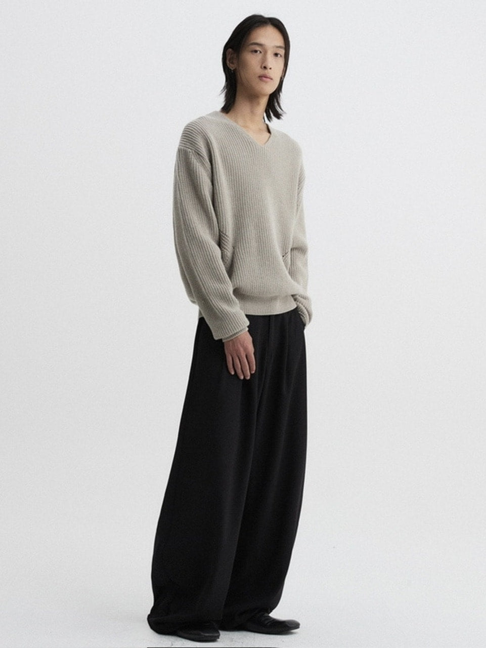 【DNSR】Legacy Wool V-Neck Knit