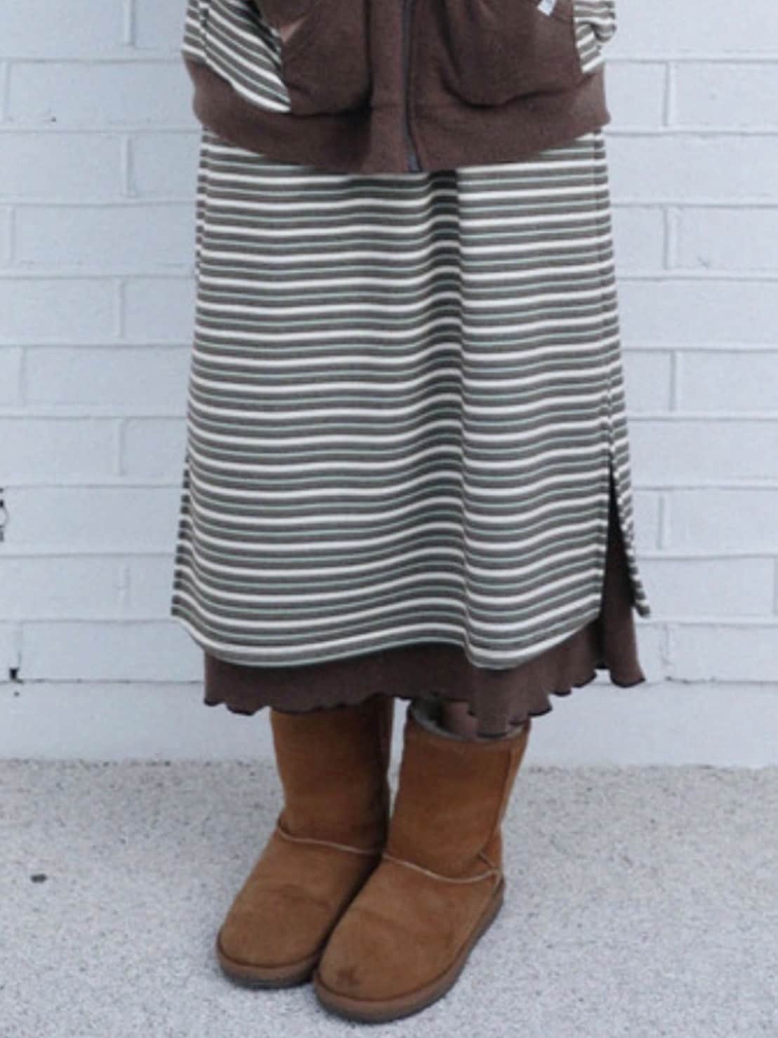 12/21 20:00 発売【Uglyshadow】STRIPED LAYERED SKIRT