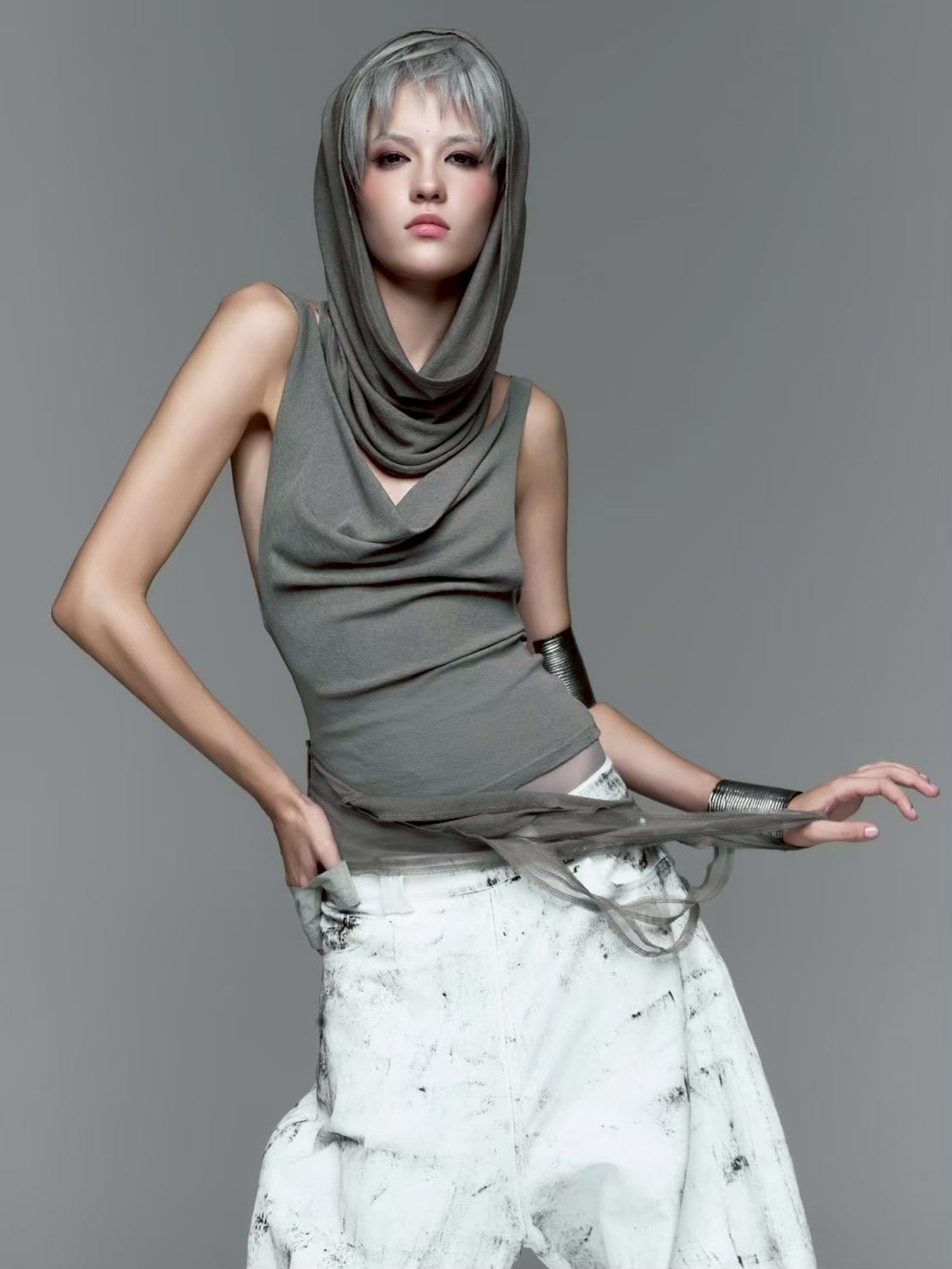 【EYE OF THE STORM】ASHEN HOOD TANK TOP