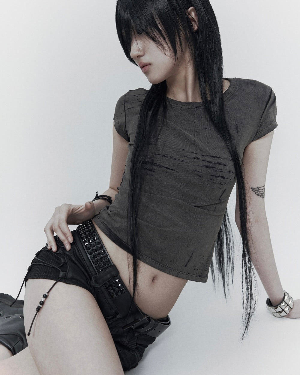 【bonienkiye】Laser-Etched Tee
