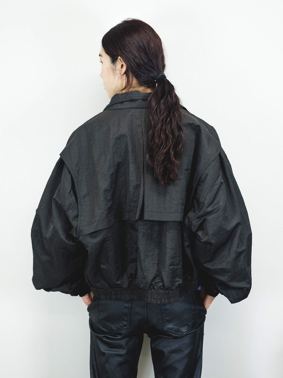 受注制【Chikashitsu +】design cropped blouson (2color)