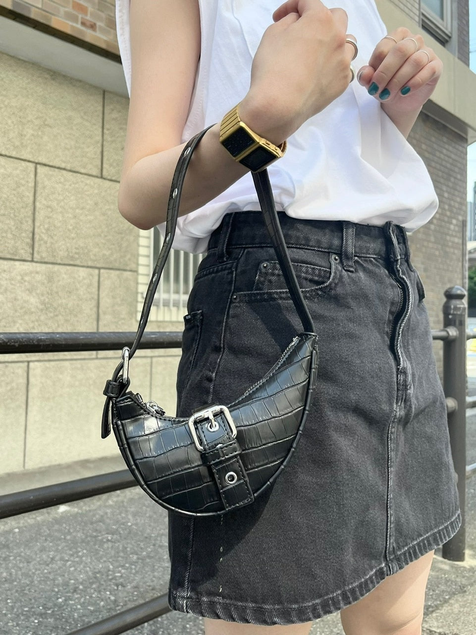 受注制【Chikashitsu +】curve belt bag (3color)