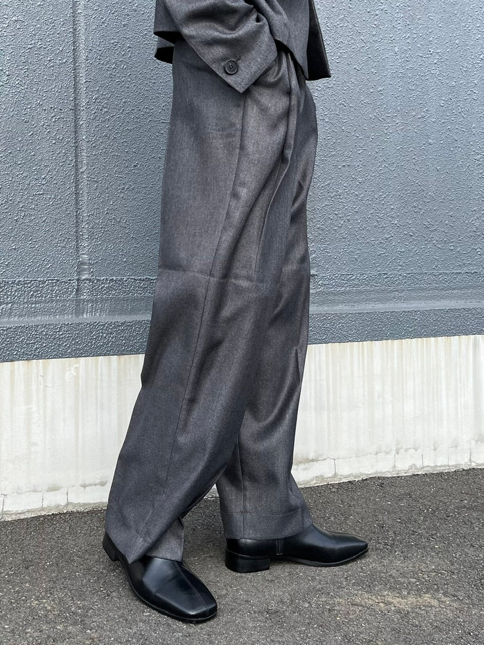 受注制【Chikashitsu +】set up tuck slacks (3color)