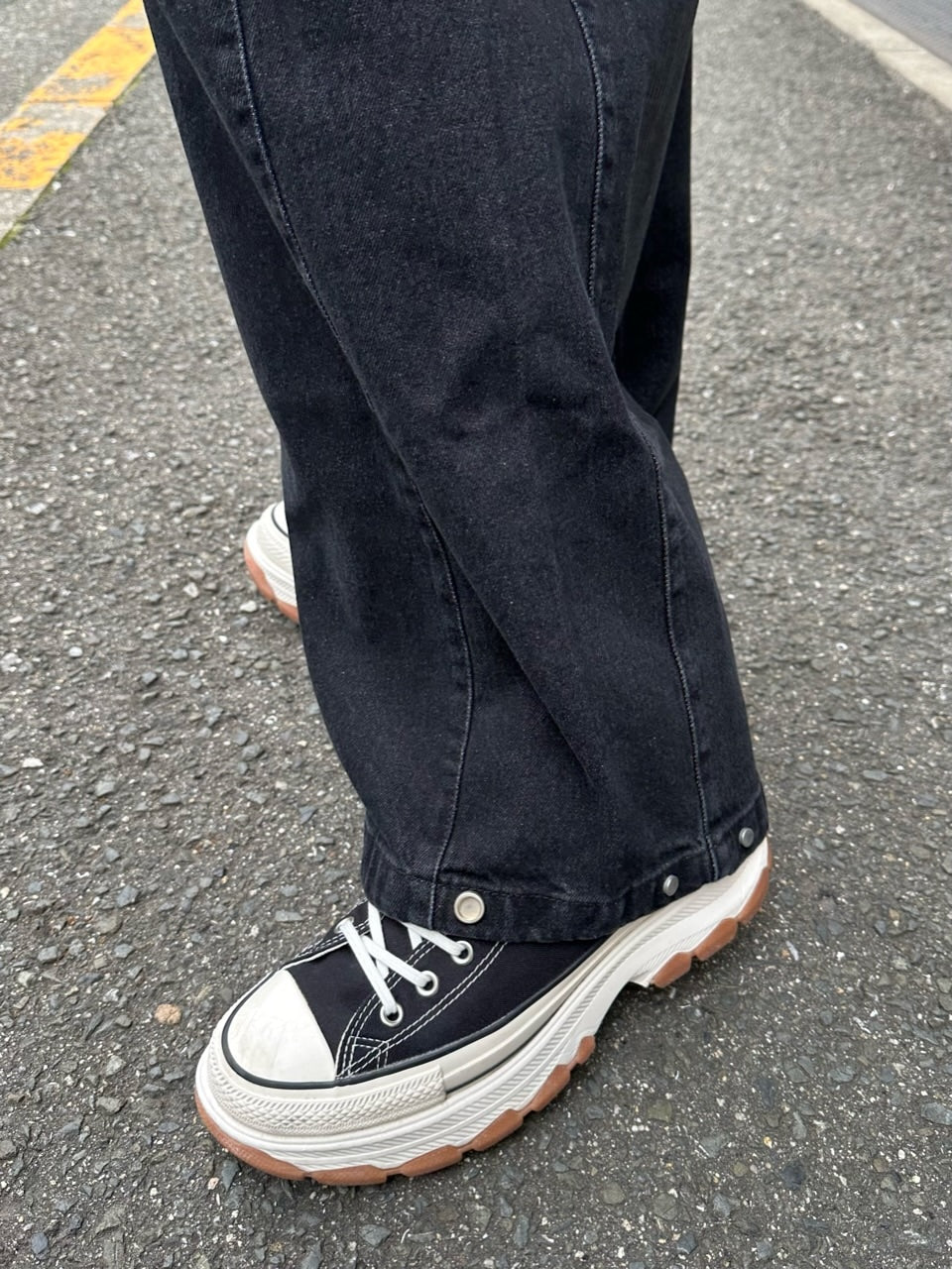 【Chikashitsu +】snap button denim pants (2color)