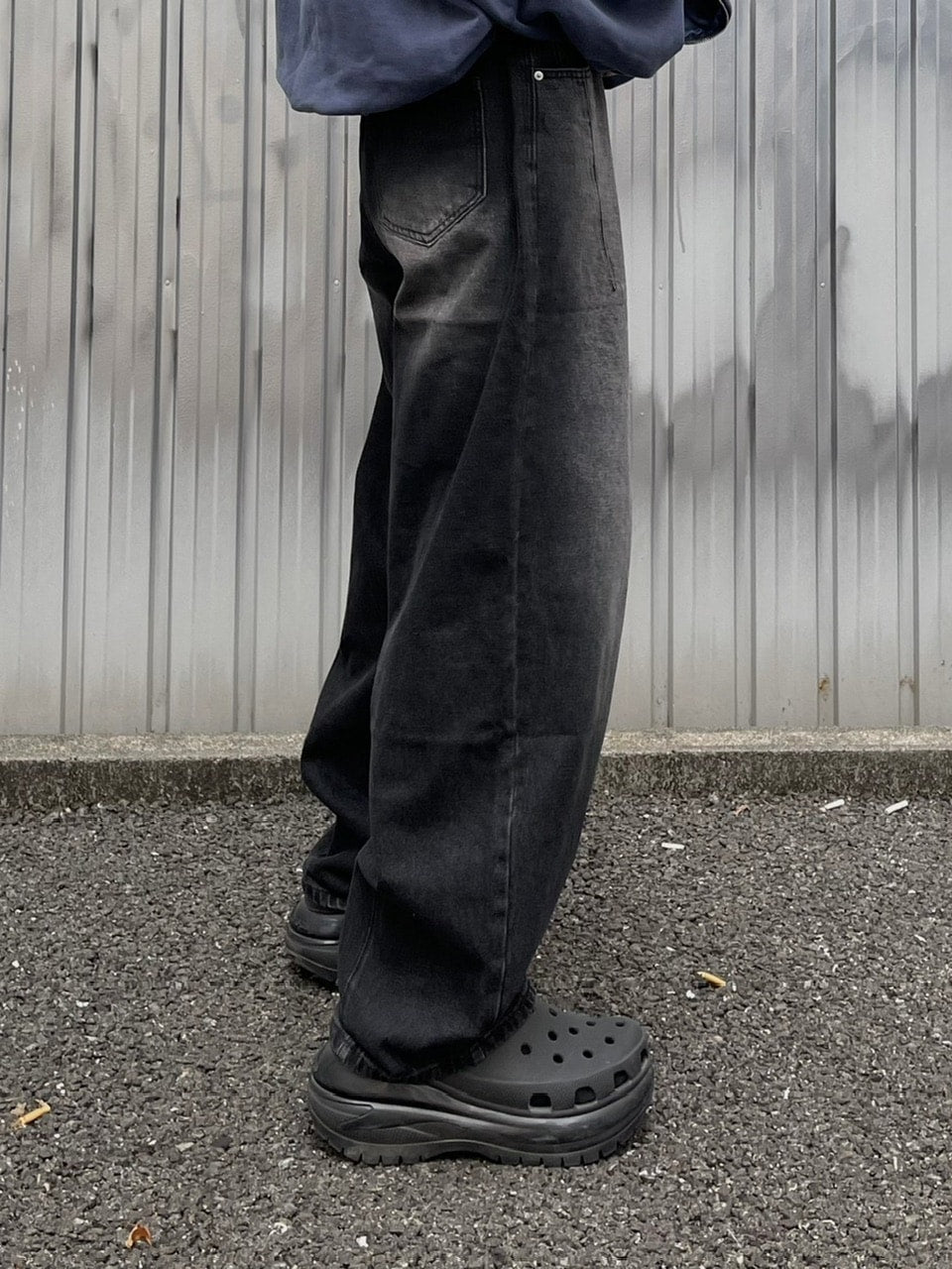 大阪店WEB限定受注制【Chikashitsu +】washing wide denim pants (2color)