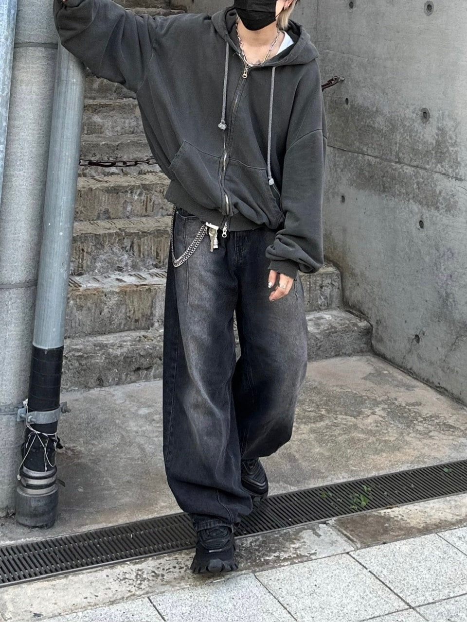 大阪店WEB限定受注制【Chikashitsu +】damage zip up hoodie (3color) / 【チカシツプラス】ダメージ長袖ジップアップパーカー