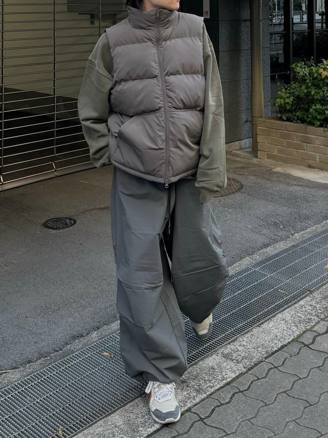 受注制【Chikashitsu +】padded vest (5color)