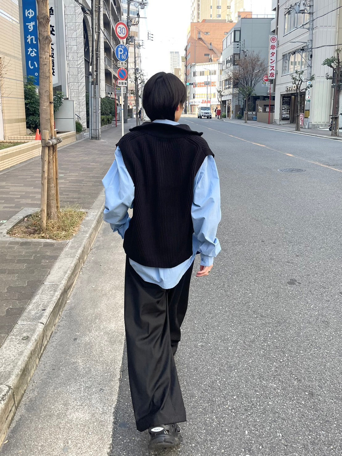 【Chikashitsu +】half zip design vest (3color)