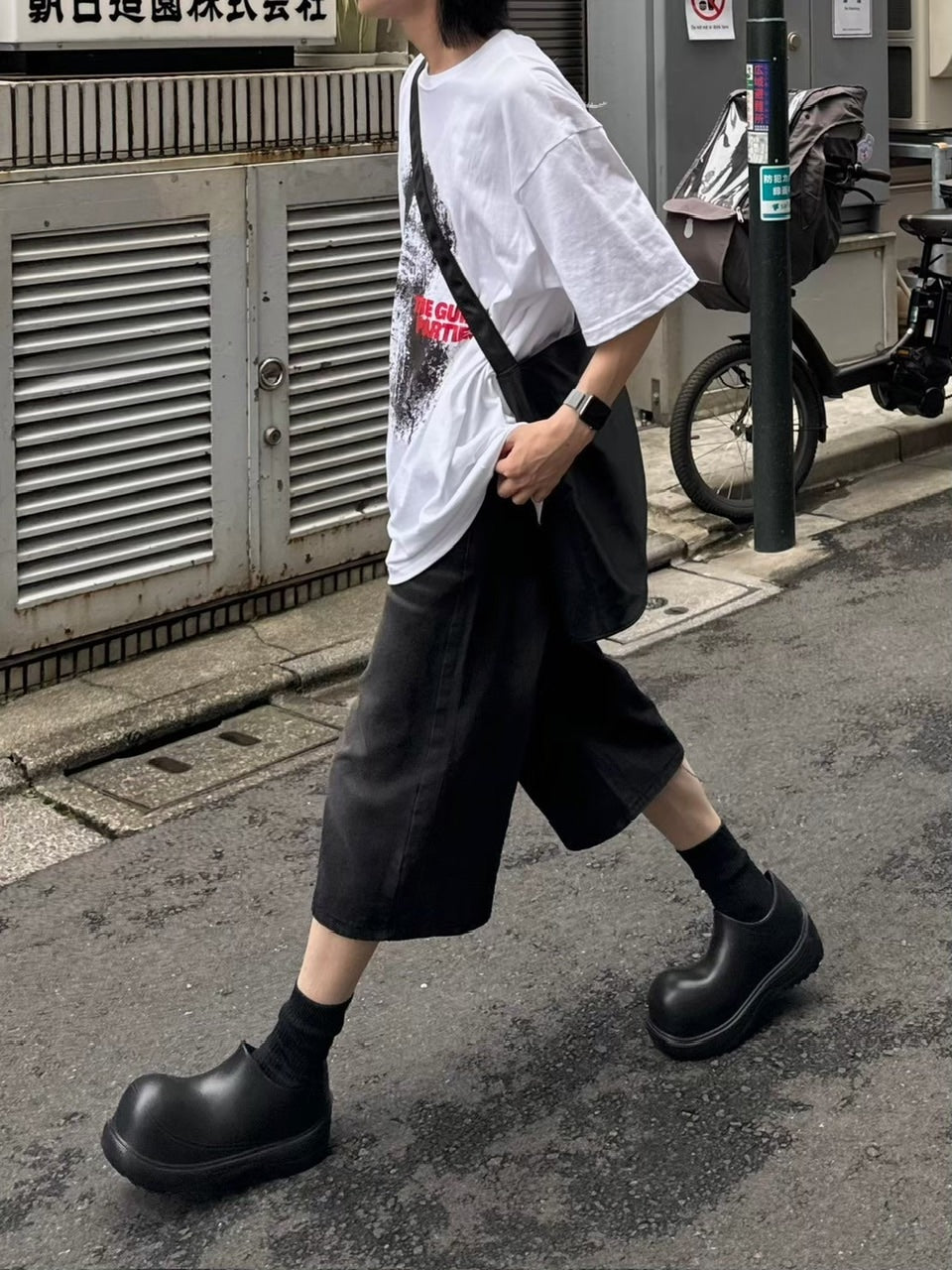 【Chikashitsu +】vintage wash wide denim half pants (2color)