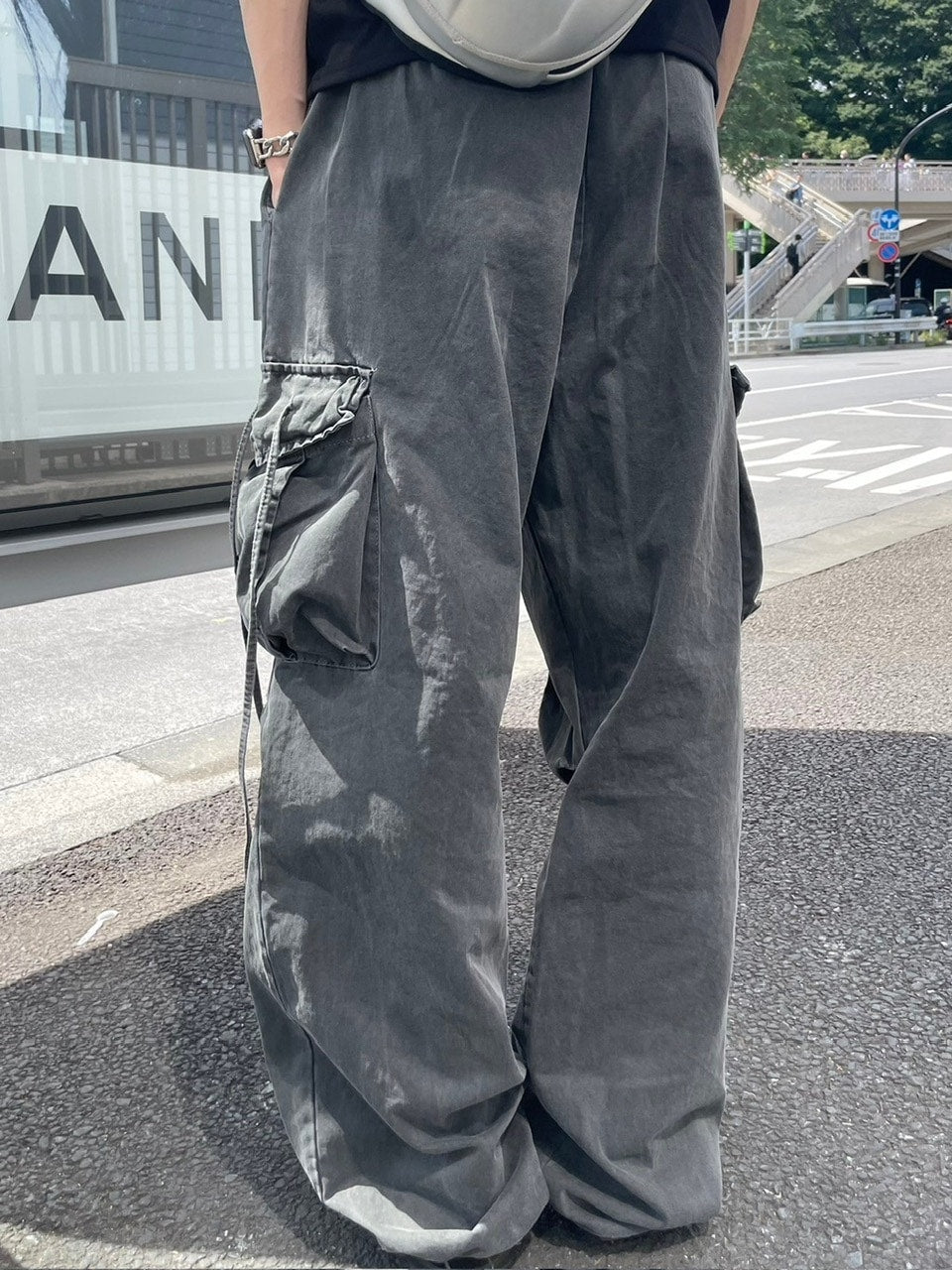 受注制【Chikashitsu +】pigment wash side rope cargo pants (2color)