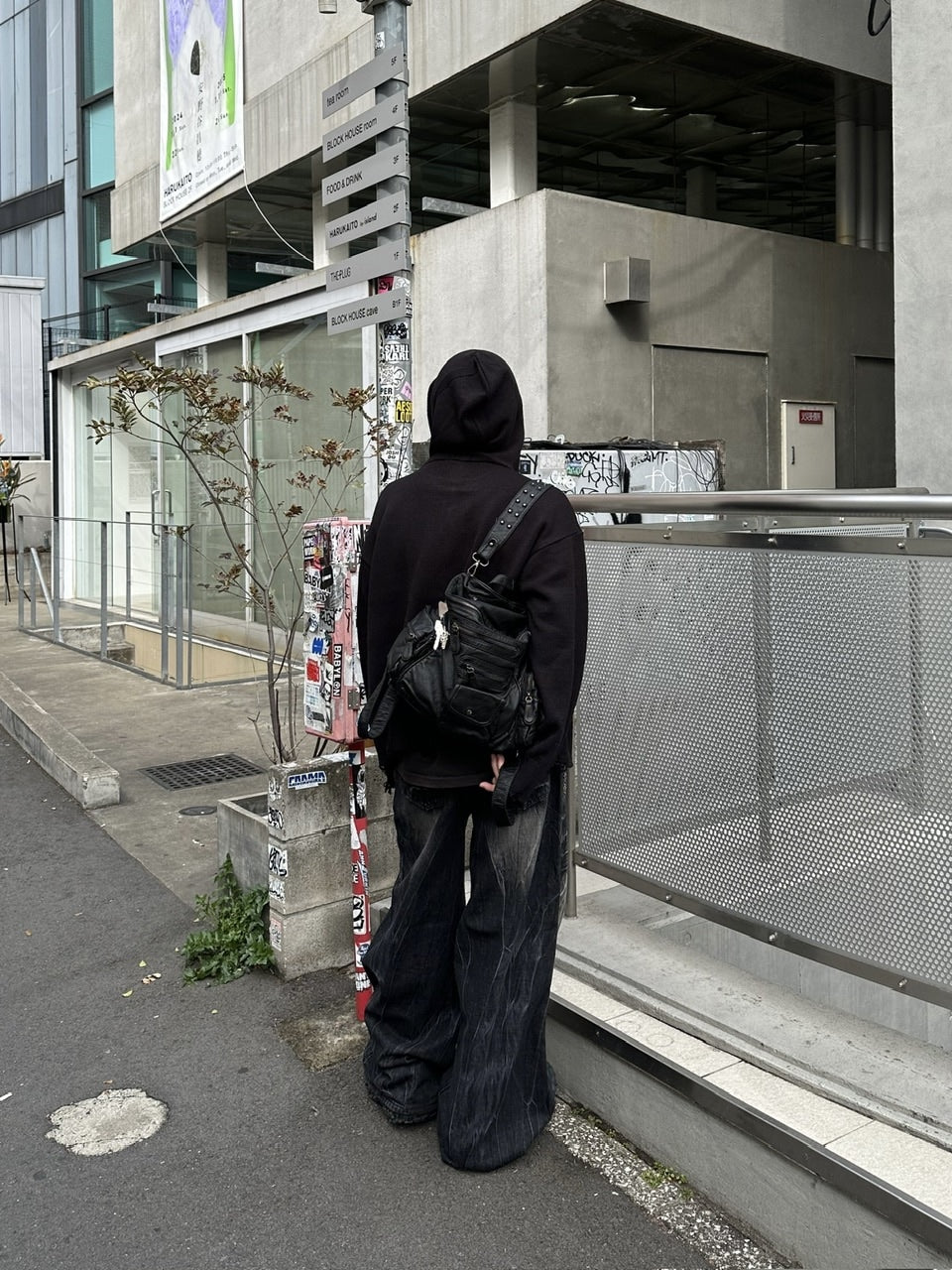 大阪店WEB限定受注制【Chikashitsu +】leather studs backpack