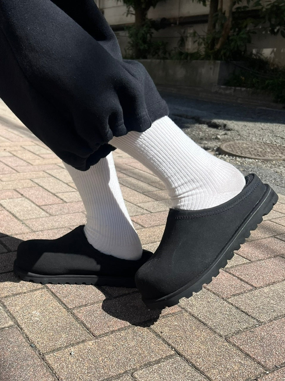 受注制【Chikashitsu +】volume toe suede mule (2color)