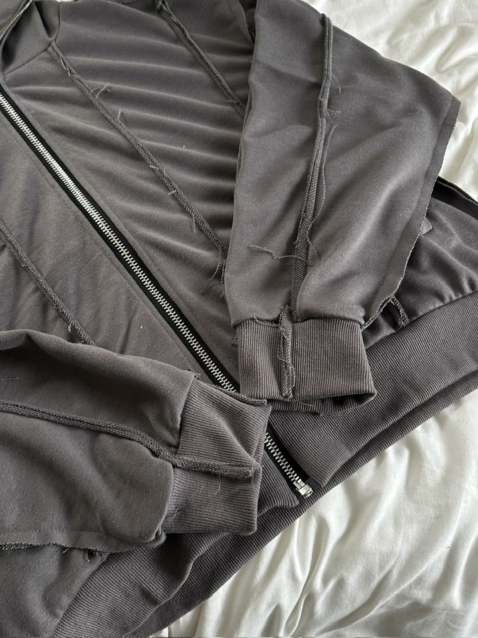 【LUV CODE】full zip up hoodie