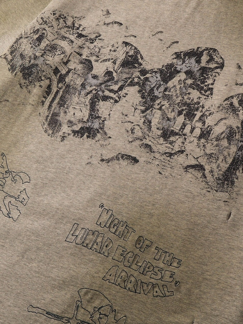 【The Boy Has No Patience】NIGHT OF THE BLOOD MOON WASHED SHORT SLEEVES