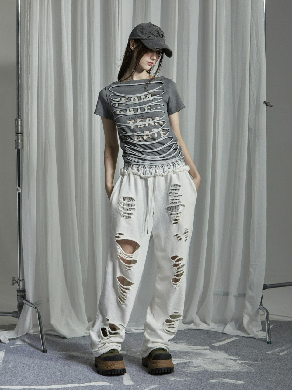 【GATELESS】SLASH DAMAGE LOGO T-SHIRT / 【ゲートレス】スラッシュダメージロゴ半袖Tシャツ