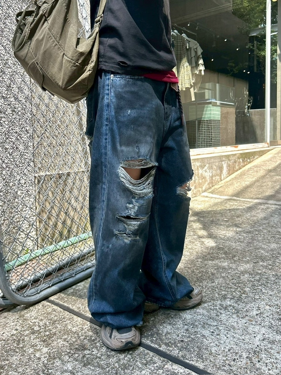 受注制【Chikashitsu +】oiled wash destroy denim pants / 【チカシツプラス】オイルドウォッシュデストロイデニムパンツ
