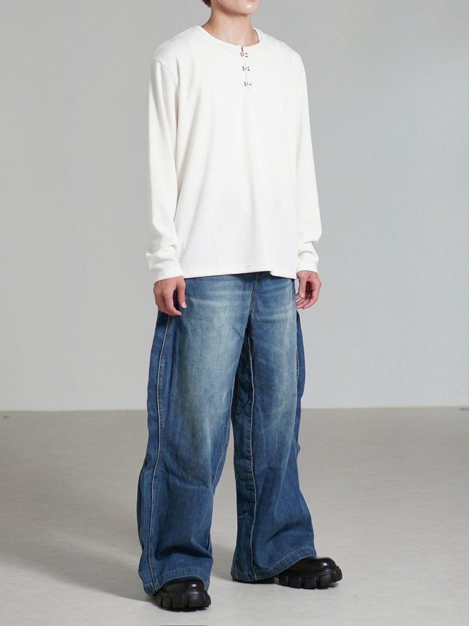 受注制【Chikashitsu +】double button henry neck long sleeve tee / 【チカシツプラス】ダブルボタンヘンリーネック長袖Tシャツ (4color)