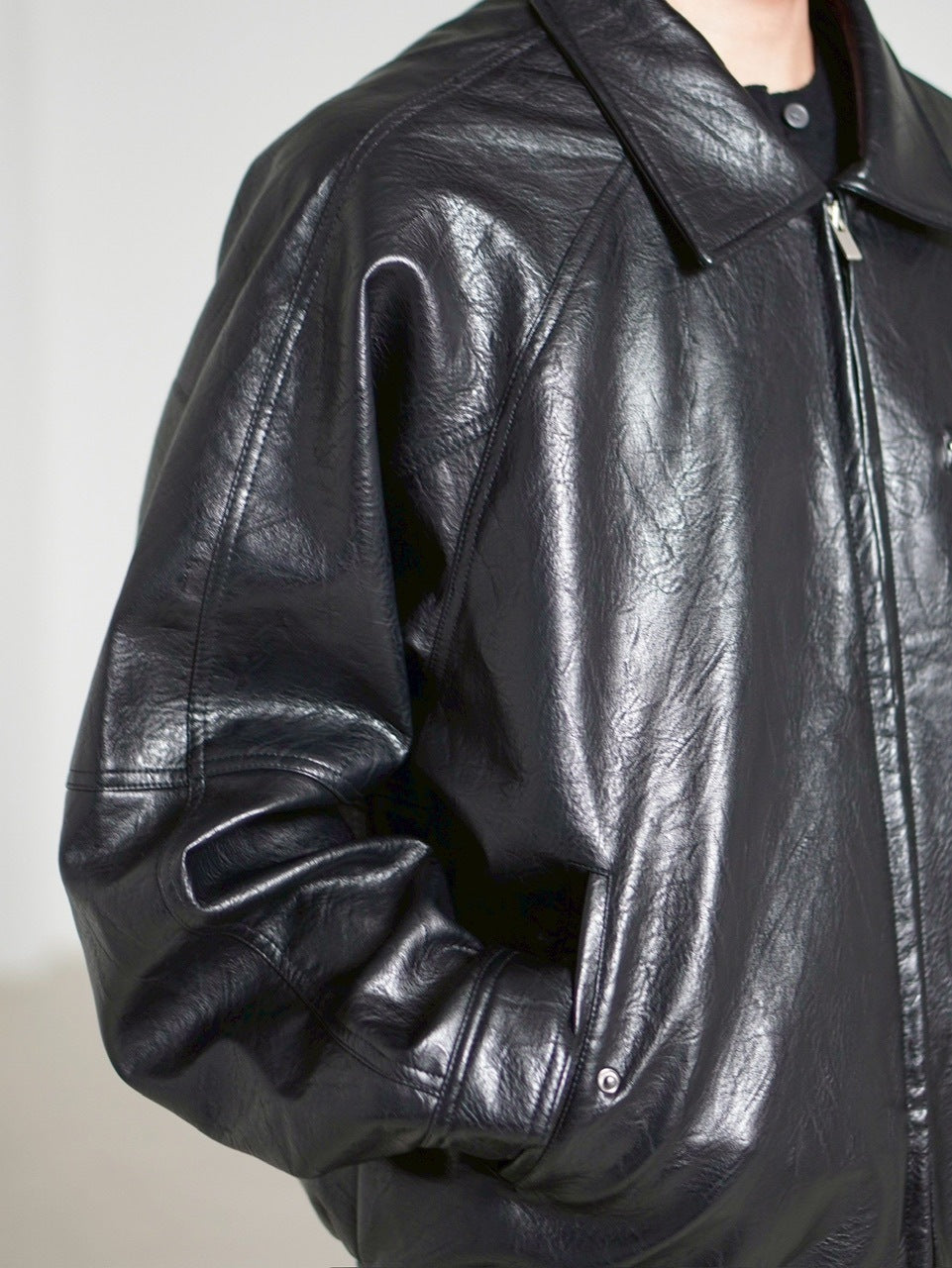 受注制【Chikashitsu +】bomber synthetic material jacket / 【チカシツプラス】ボンバーシンセティックマテリアルジャケット (2color)