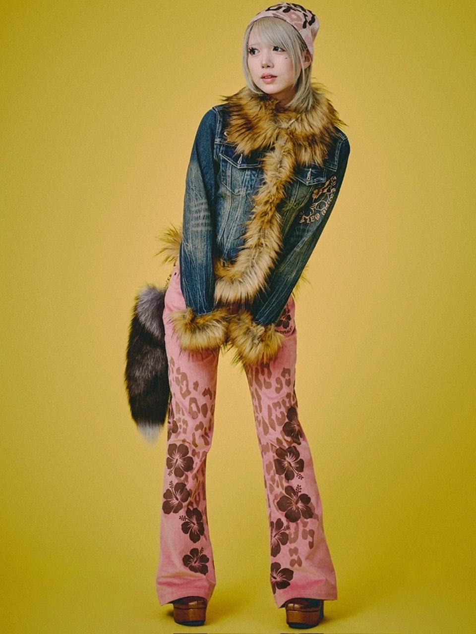 【GALFY】ロゴ的コーデュロイパンツ