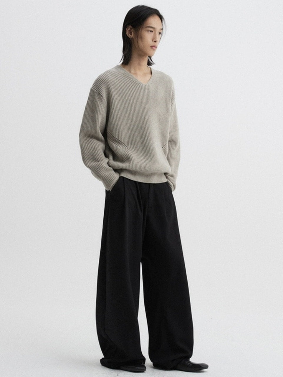 【DNSR】Legacy Wool V-Neck Knit