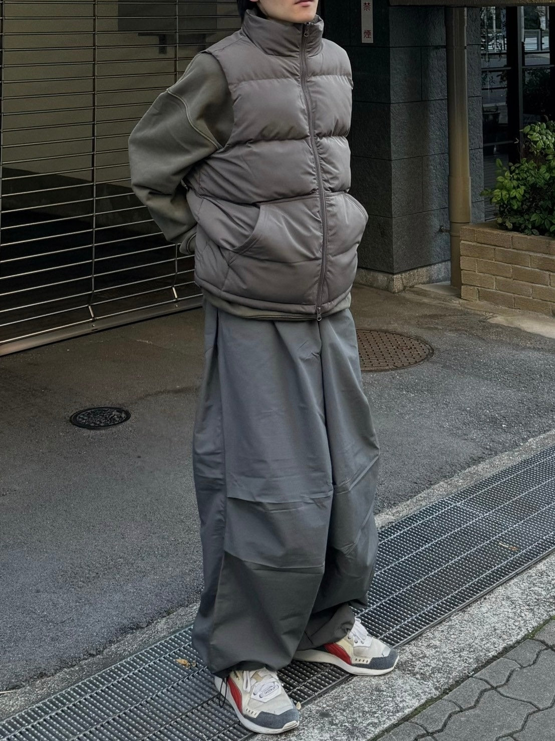 受注制【Chikashitsu +】padded vest (5color)