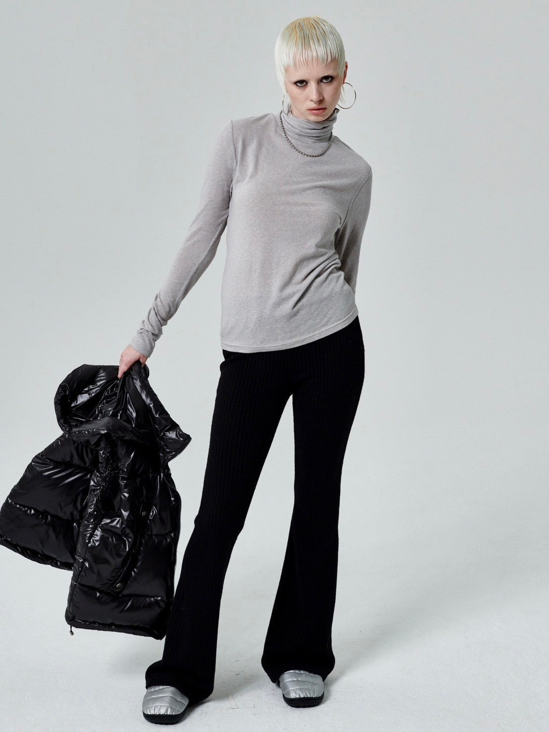 【runningHIGH】ANGORA GAUZE TURTLENECK TOP