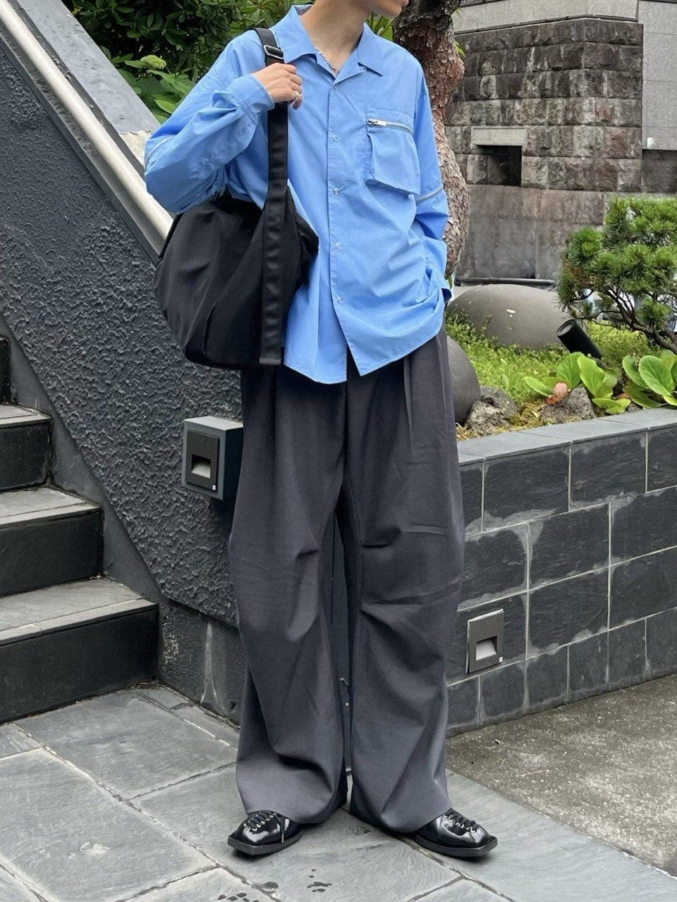 東京店WEB限定【Chikashitsu +】full length knee tuck slacks (2color)