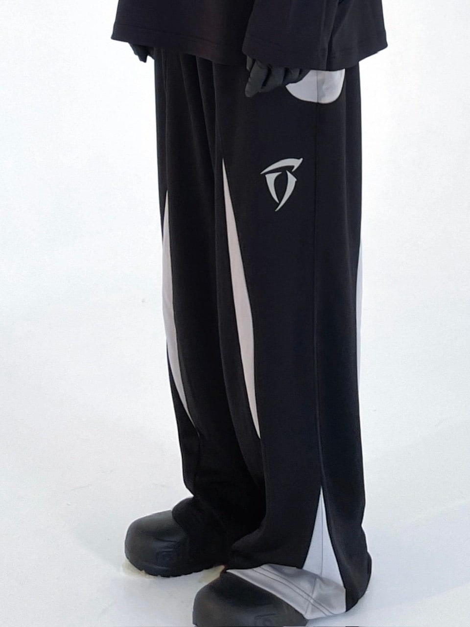 【THEY CALL ME】017 -SPORTY UNIFORM