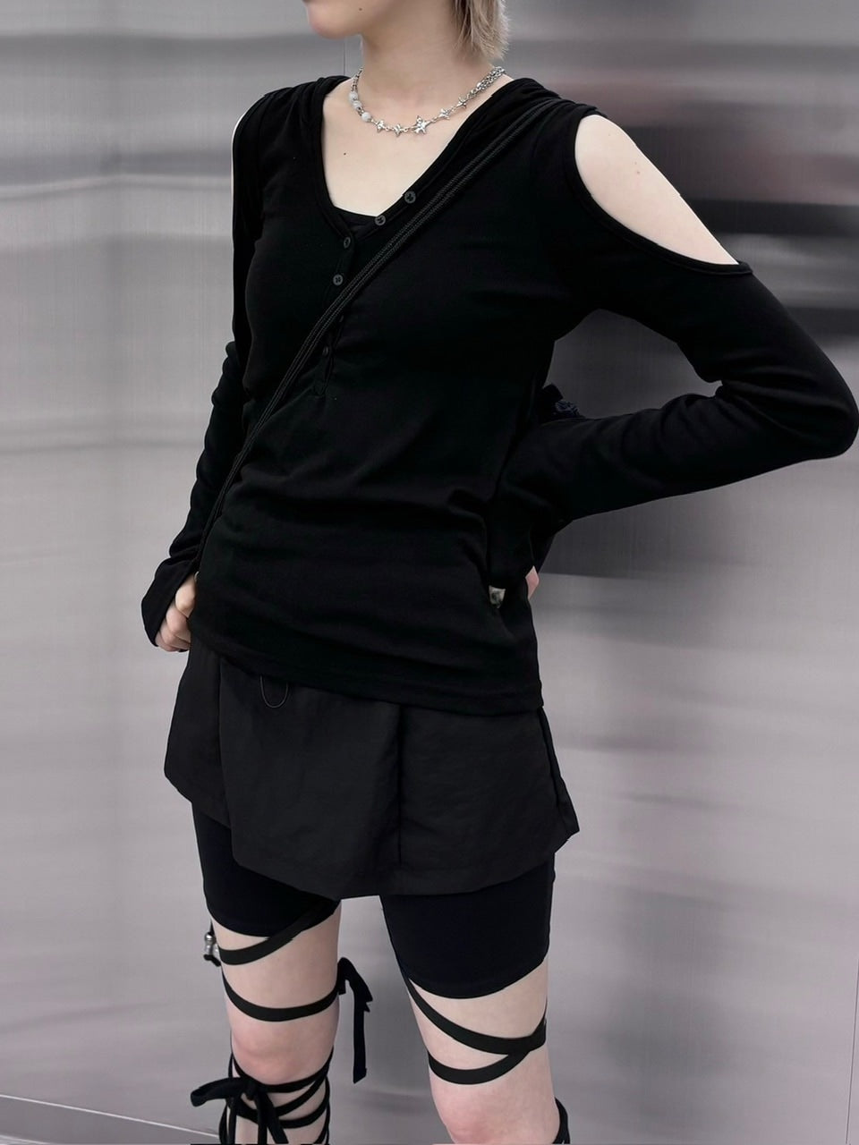 【nmtc +】shoulder slit hooded long sleeve tee (3color)