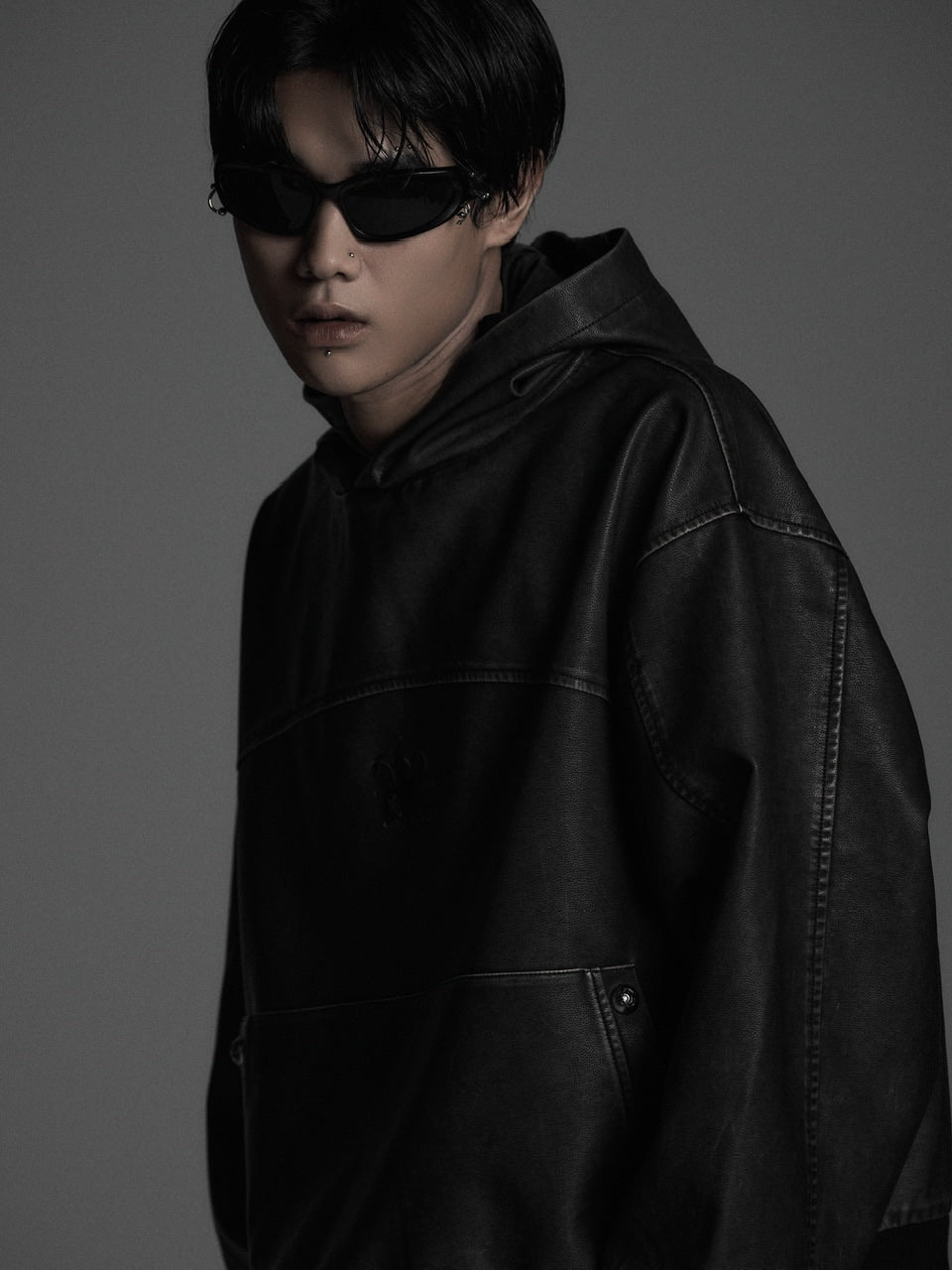 【Rosen Kreuz】VINTAGE LEATHER SHIRRING HOODIE