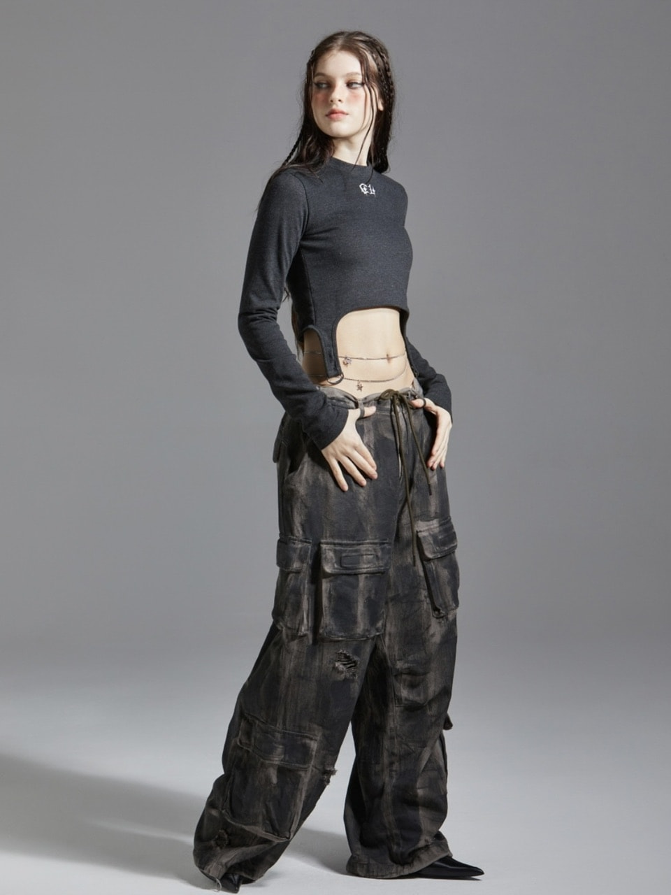 【GATELESS】DOUBLE RING CROPPED T-SHIRT