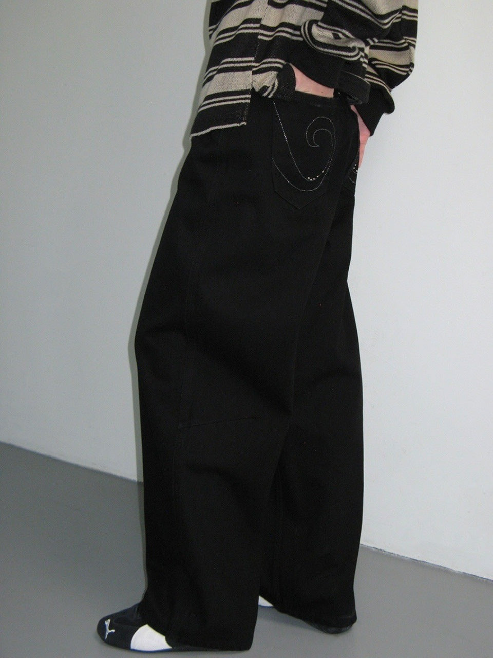 【CRANK】STUD WIDE JEANS