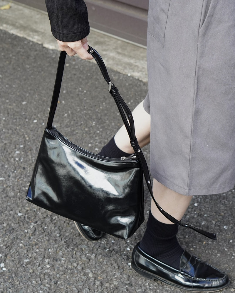 東京店WEB限定受注制【Chikashitsu +】PU Leather cross bag (4color)