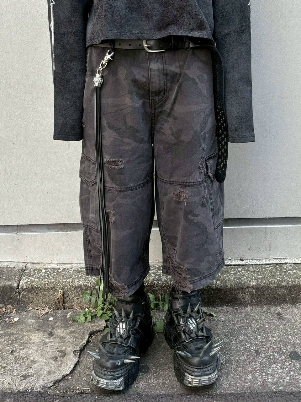 【Never mind the XU】camouflage damage half pants (2color) / 【ネバーマインドザエックスユー】カモフラージュダメージデニムハーフパンツ