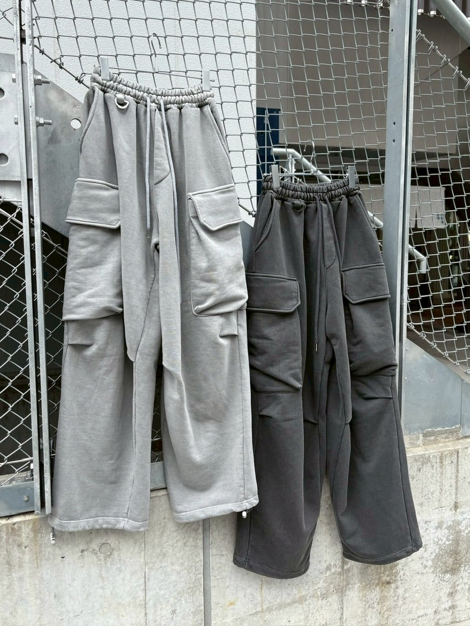 【nmtc +】oversized pigment sweat cargo pants (2color)