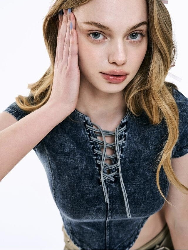 【ODDONEOUT】Washing denim Vneck top / 【オッドワンアウト】ウォッシングデニムVネック半袖Tトップス