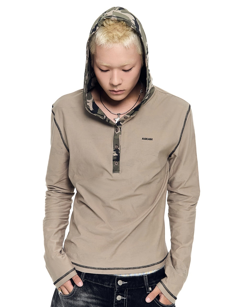 【AAKAM】Camo Contrast Hooded Long Sleeve